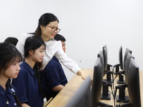 Bộ GD&ĐT dự kiến cho phép trường học kiểm tra, đánh giá định kỳ trên máy tính
