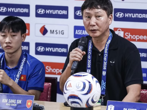 HLV Kim Sang-sik ‘yêu cầu đặc biệt’ với Xuân Son