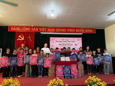 Mừng sinh nhật tuổi 26, Hoa hậu Lương Thùy Linh về quê làm điều đặc biệt