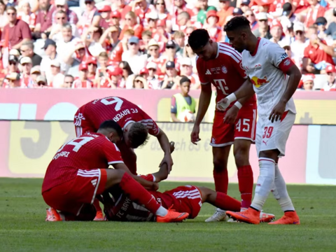 Nguyên nhân sao Bayern Munich đổ gục xuống sân 2 lần trong 4 ngày