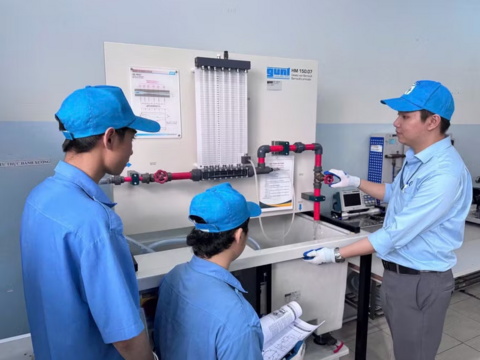 Đề xuất chính sách hỗ trợ người học, giảng viên ngành, lĩnh vực trọng điểm