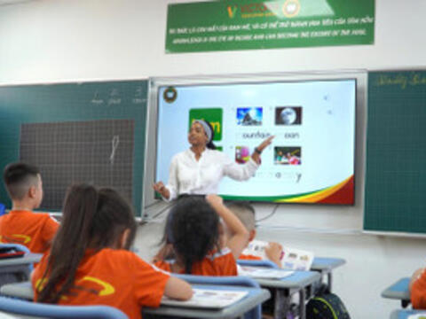 Khơi dậy tiềm năng và sự tự tin giao tiếp tiếng Anh cho học sinh