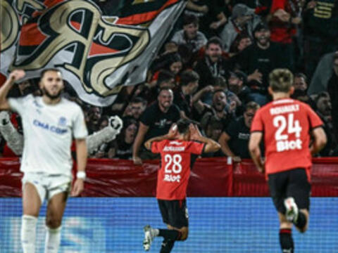 Bất ngờ đội dẫn đầu Ligue 1