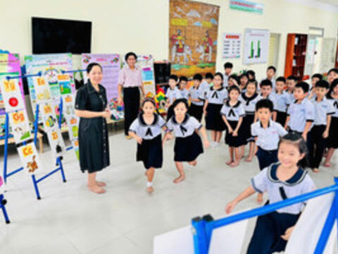 Dạy tiếng Anh từ sớm: Chuẩn bị kỹ để trẻ học nhẹ nhàng, hiệu quả