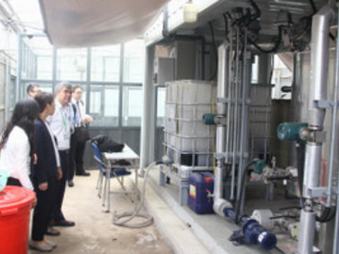 Biến chất thải hữu cơ thành khí metan và phân bón