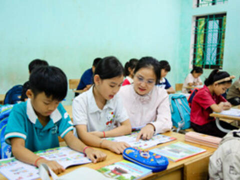 Đưa tiếng Anh đến gần học sinh miền núi Mường Vang
