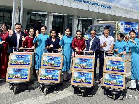 Mắc ca Điện Biên 'cất cánh' cùng Vietnam Airlines