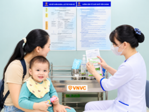 Gần 25.000 trẻ em đã được tiêm vaccine tay chân miệng