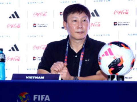 HLV Kim Sang-sik tiếc nuối