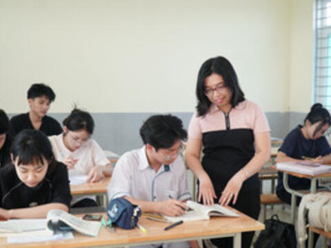 Cô giáo trường nội trú Nghệ đưa AI vào bài giảng, giúp trò phát huy năng lực