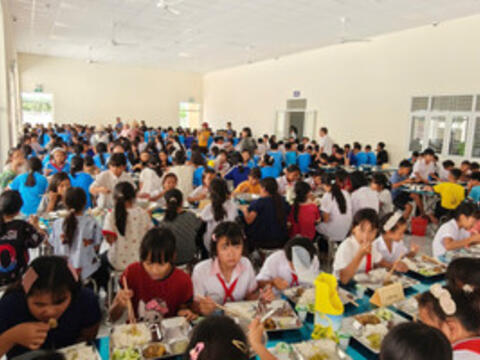 Bếp ăn trường học: Chính sách phải tạo chuyển biến