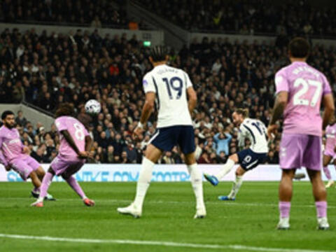 Tottenham thắng trận đầu tiên nhờ màn tái xuất sau 536 ngày