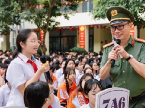 Trao 'lá chắn' cho học sinh trong kỷ nguyên số
