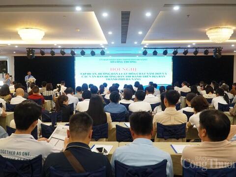 Đà Nẵng: 'Cầm tay chỉ việc' thực hiện Luật Hóa chất cho doanh nghiệp