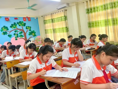 Học sinh ‘đổi nhịp’ ôn tập thi vào lớp 10 sau sáp nhập tỉnh