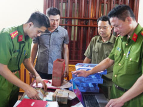Công an Thanh Hóa khám xét doanh nghiệp xây dựng nghi trốn thuế, mua bán hóa đơn