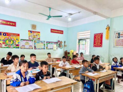 Thiếu giáo viên, thách thức nhìn từ thực tiễn vùng cao