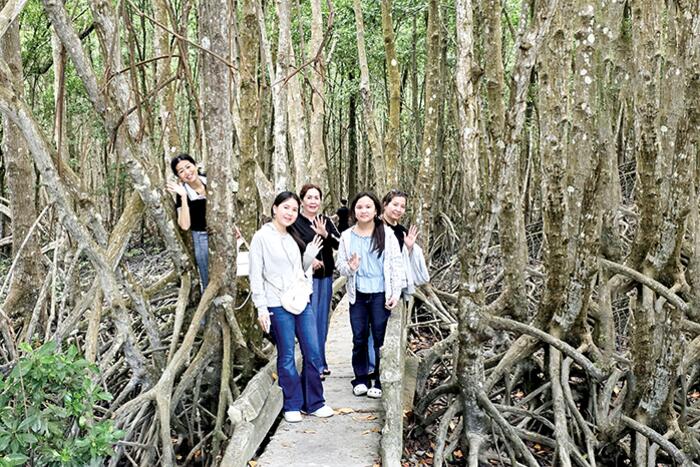 Bán lẻ hàng hóa và doanh thu dịch vụ tiêu dùng cả nước tiếp tục tăng trưởng 