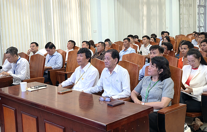 Tập huấn cho người nuôi tôm tại vùng ĐBSCL 