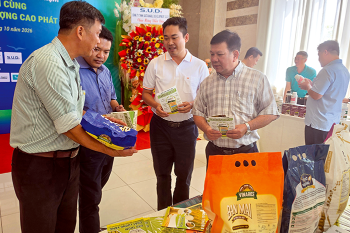 Đẩy mạnh thực hiện các giải pháp bảo vệ cây trồng có trách nhiệm 