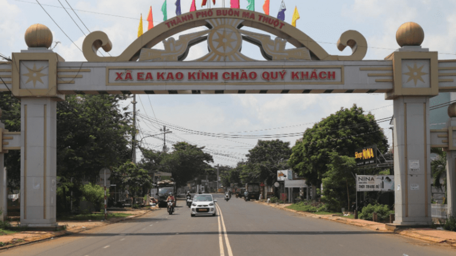 Xây dựng nông thôn mới nâng cao ở xã Ea Kao: Còn “vướng” nhiều tiêu chí