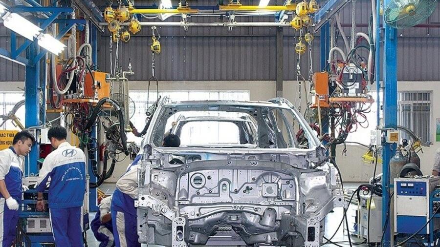 Giảm 50% lệ phí trước bạ đối với ô tô sản xuất, lắp ráp trong nước