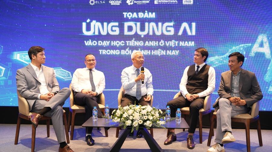 Chuyên gia bàn luận về ứng dụng AI vào dạy tiếng Anh trực tuyến