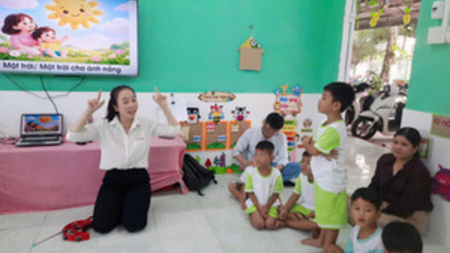 Giám sát Dự án Nâng cao chất lượng GD cho trẻ em dân tộc thiểu số ở An Giang