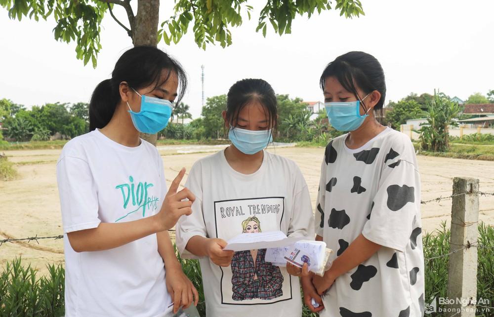 Đề Toán lớp 10 khó, nhiều thí sinh khóc sau khi hoàn thành môn thi cuối cùng