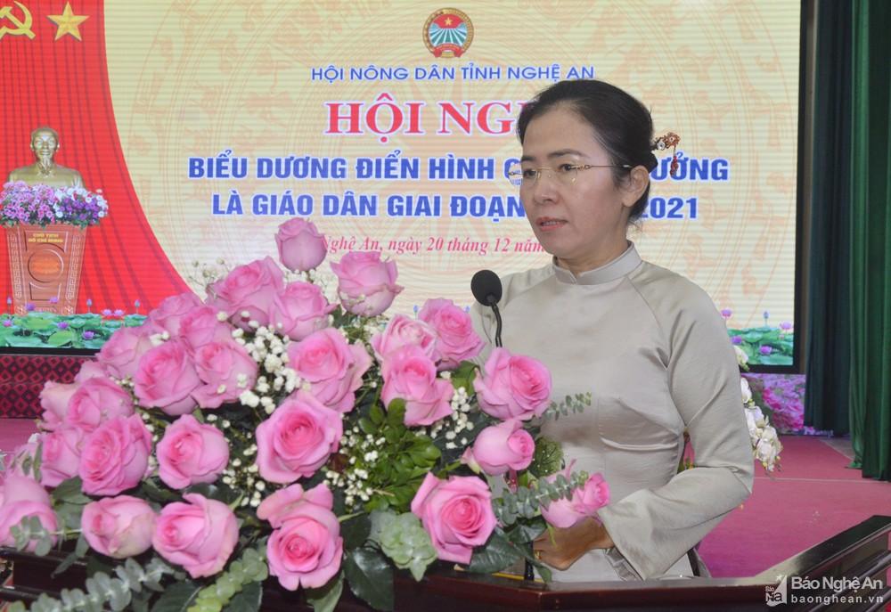 Nghệ An: Biểu dương điển hình chi hội trưởng nông dân là giáo dân tiêu biểu