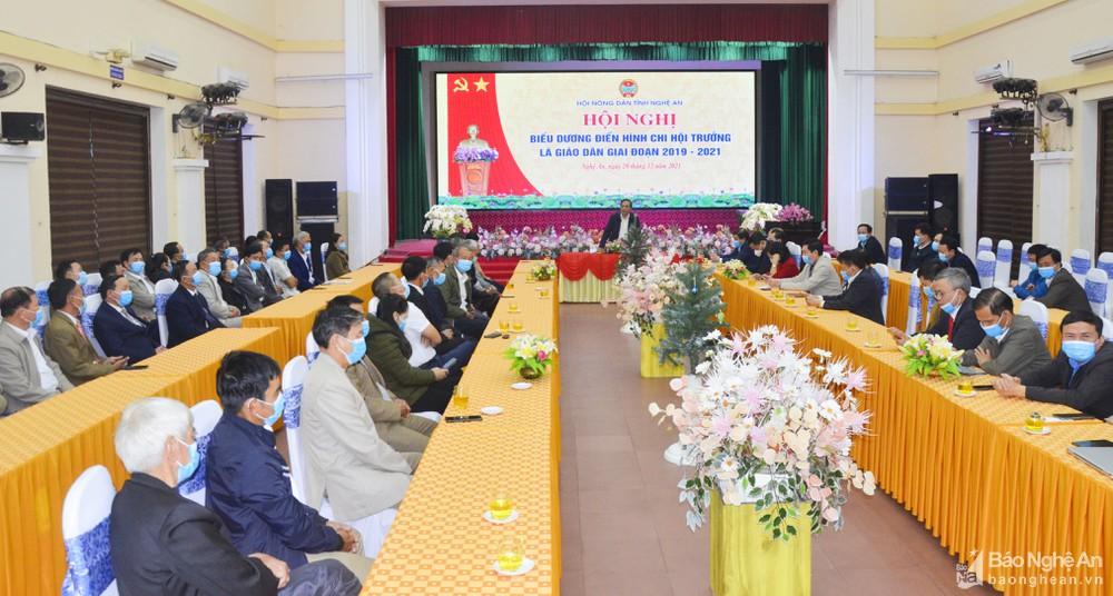 Nghệ An: Biểu dương điển hình chi hội trưởng nông dân là giáo dân tiêu biểu