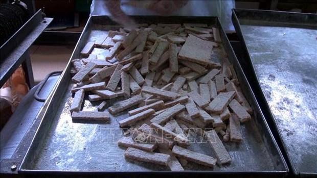 Tang thu nhap tu san pham truyen thong che lam Phu Quang hinh anh 2