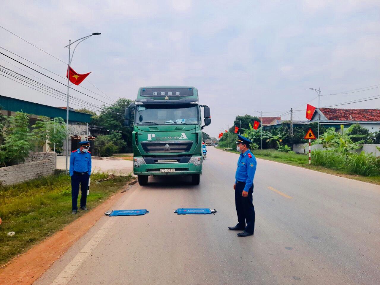 Nghệ An: Tăng cường xử lý vi phạm xe quá khổ, quá tải, ô tô vận tải khách trái quy định dịp Tết