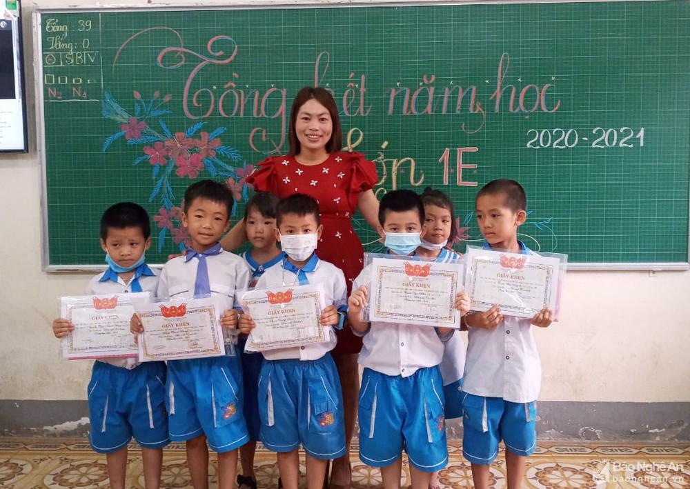 Vượt hơn 1.000 sáng kiến, cô giáo Nghệ An đạt giải Nhì toàn quốc 'Gặp gỡ giáo viên lớp 1'