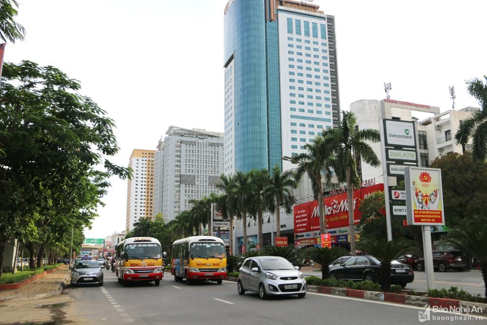 TP Vinh điều chỉnh 3 tuyến xe buýt để vận hành Phố đi bộ
