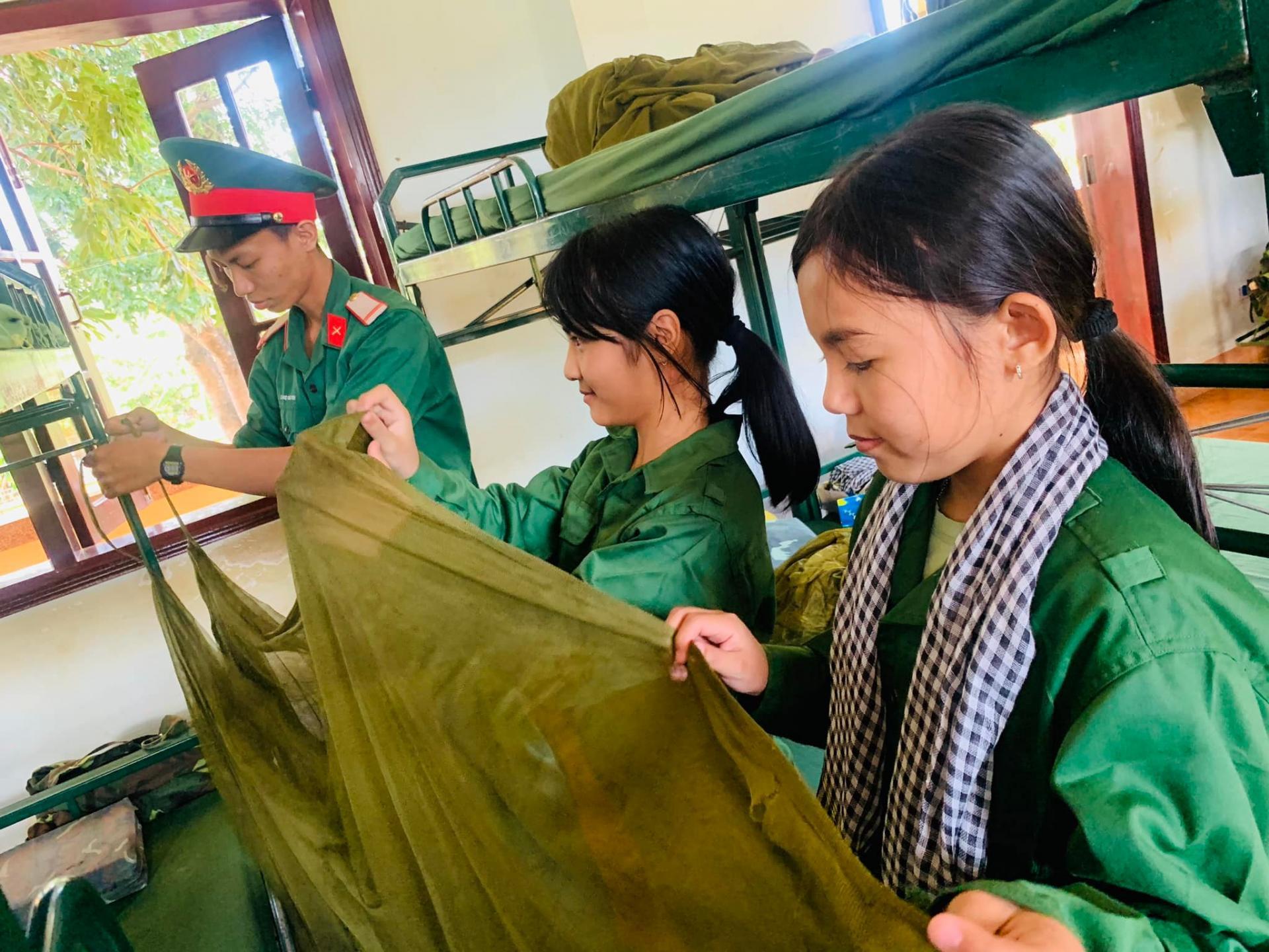 Trải nghiệm đầu tiên trong môi trường quân ngũ