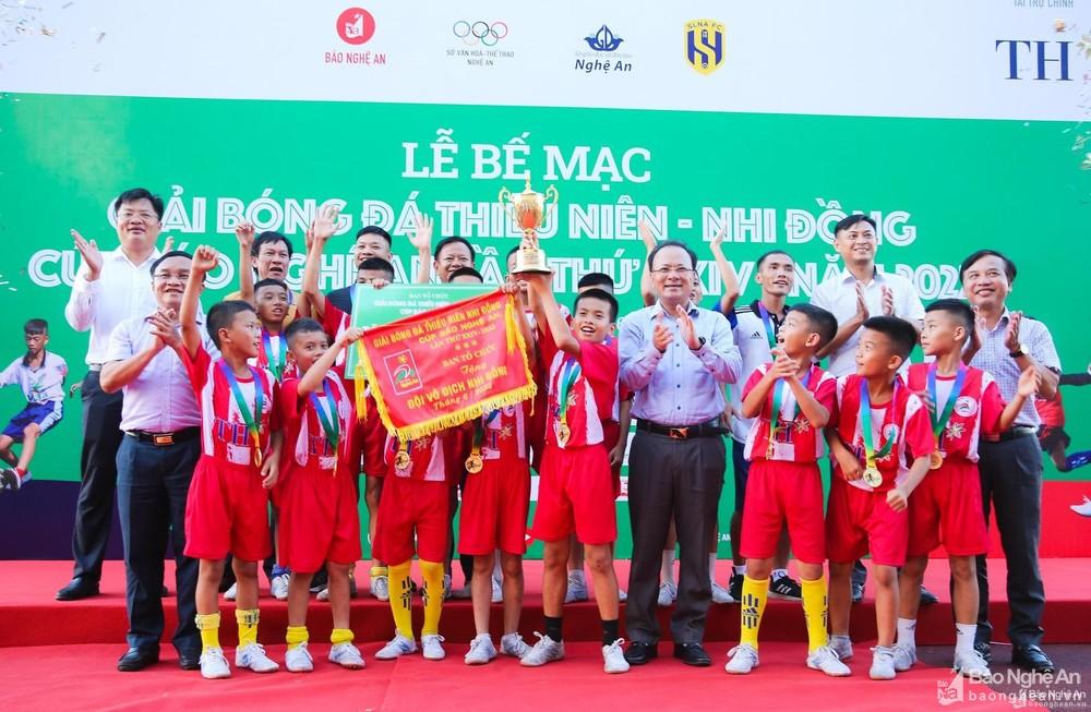 Đề xuất xây dựng Học viện đào tạo bóng đá trẻ theo mô hình hiện đại ở Nghệ An ảnh 2