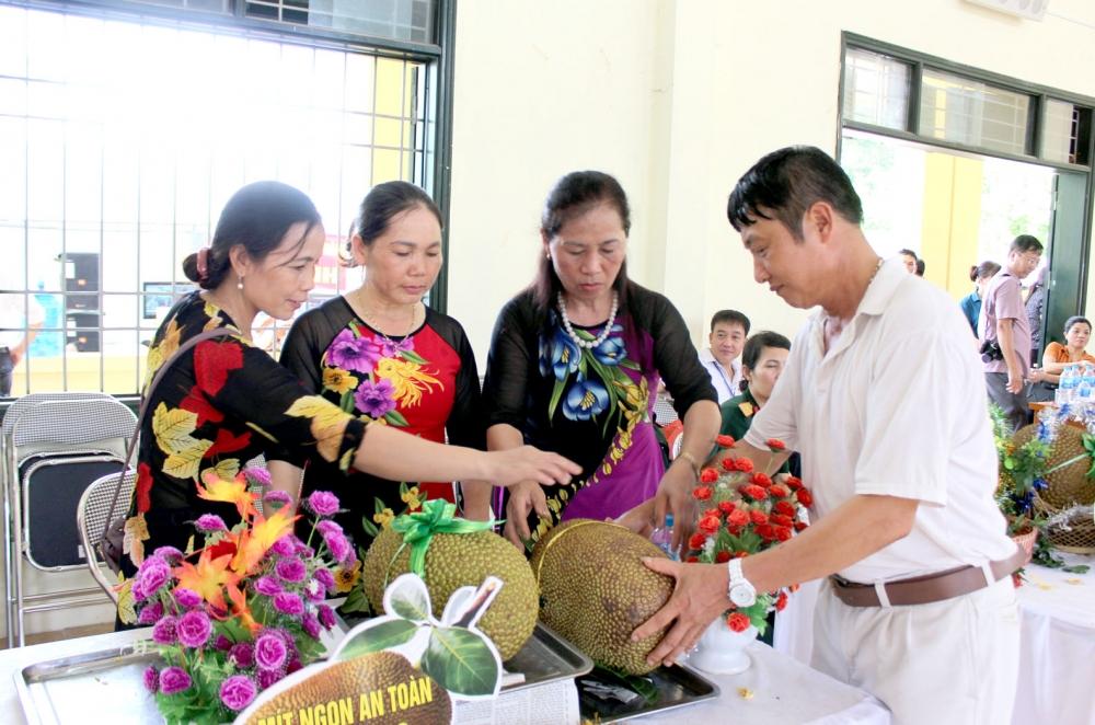 Để nông sản trở thành “thương phẩm” giá trị cao