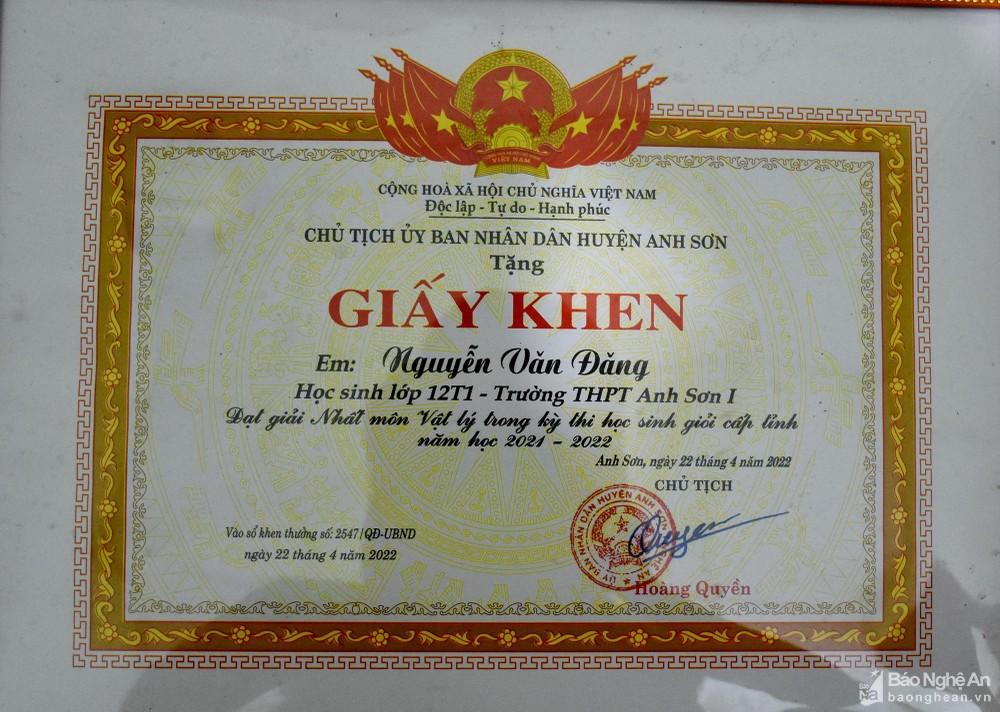 Á khoa khối A toàn tỉnh chia sẻ ước mơ Kỹ sư máy tính ảnh 3