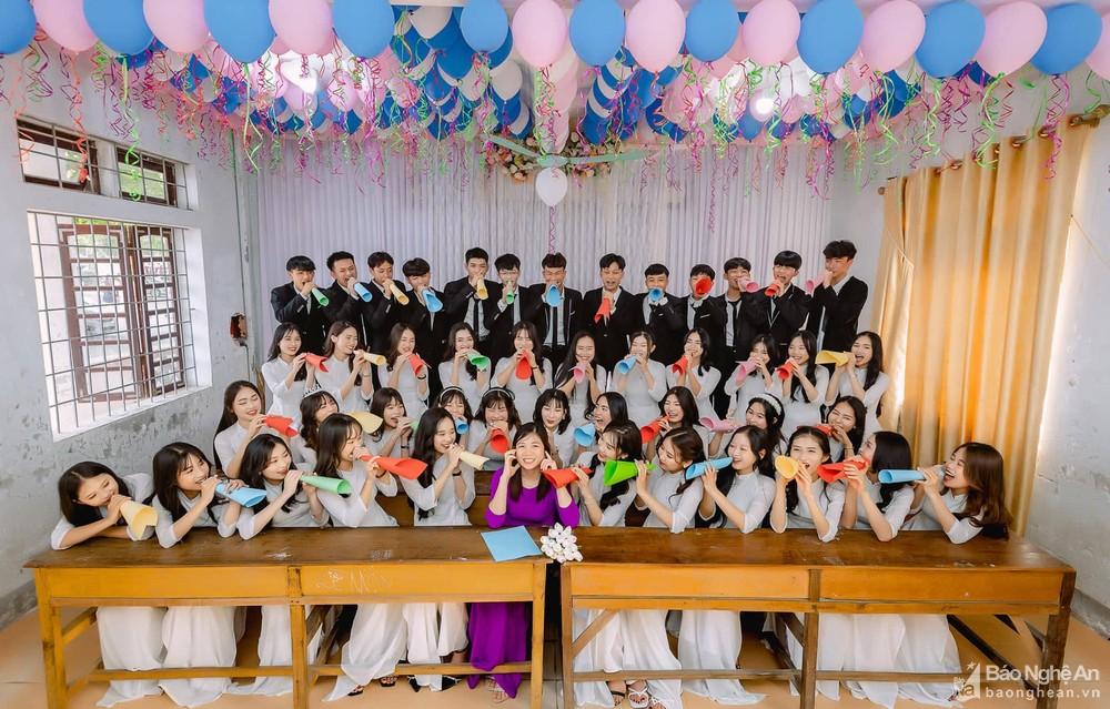 Lớp học trường làng ở Thanh Chương có nhiều em đạt điểm cao kỳ thi THPT ảnh 3