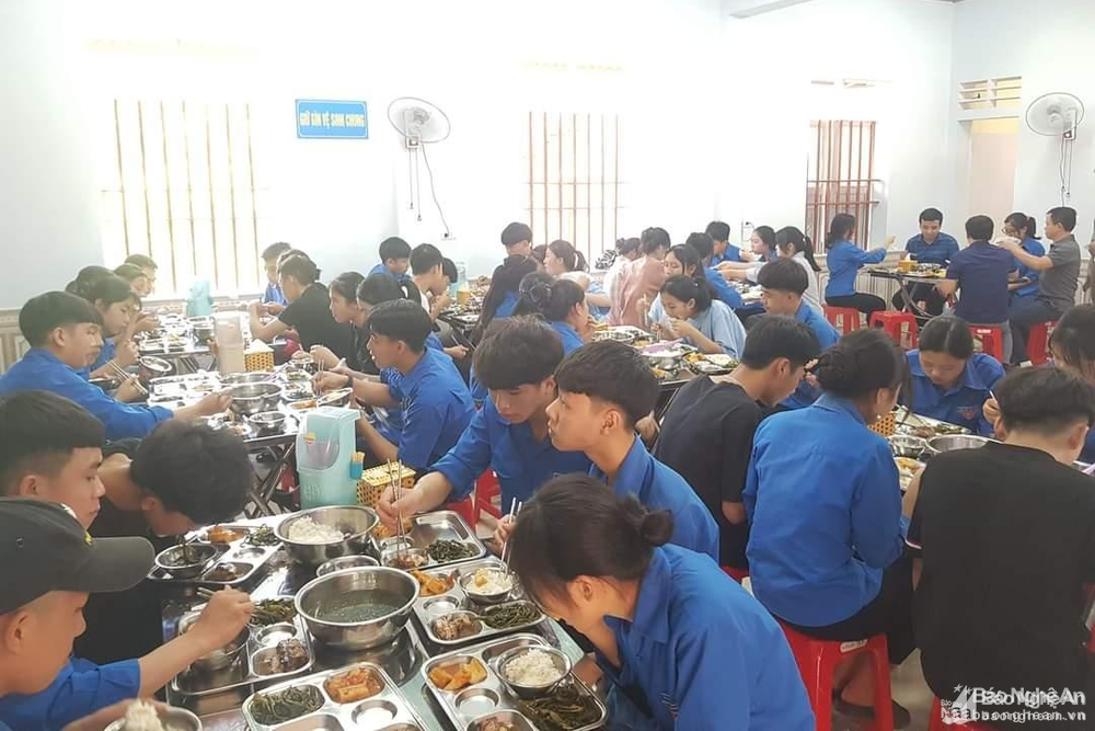 Điểm sáng trong hoạt động công đoàn ở một trường học ảnh 6
