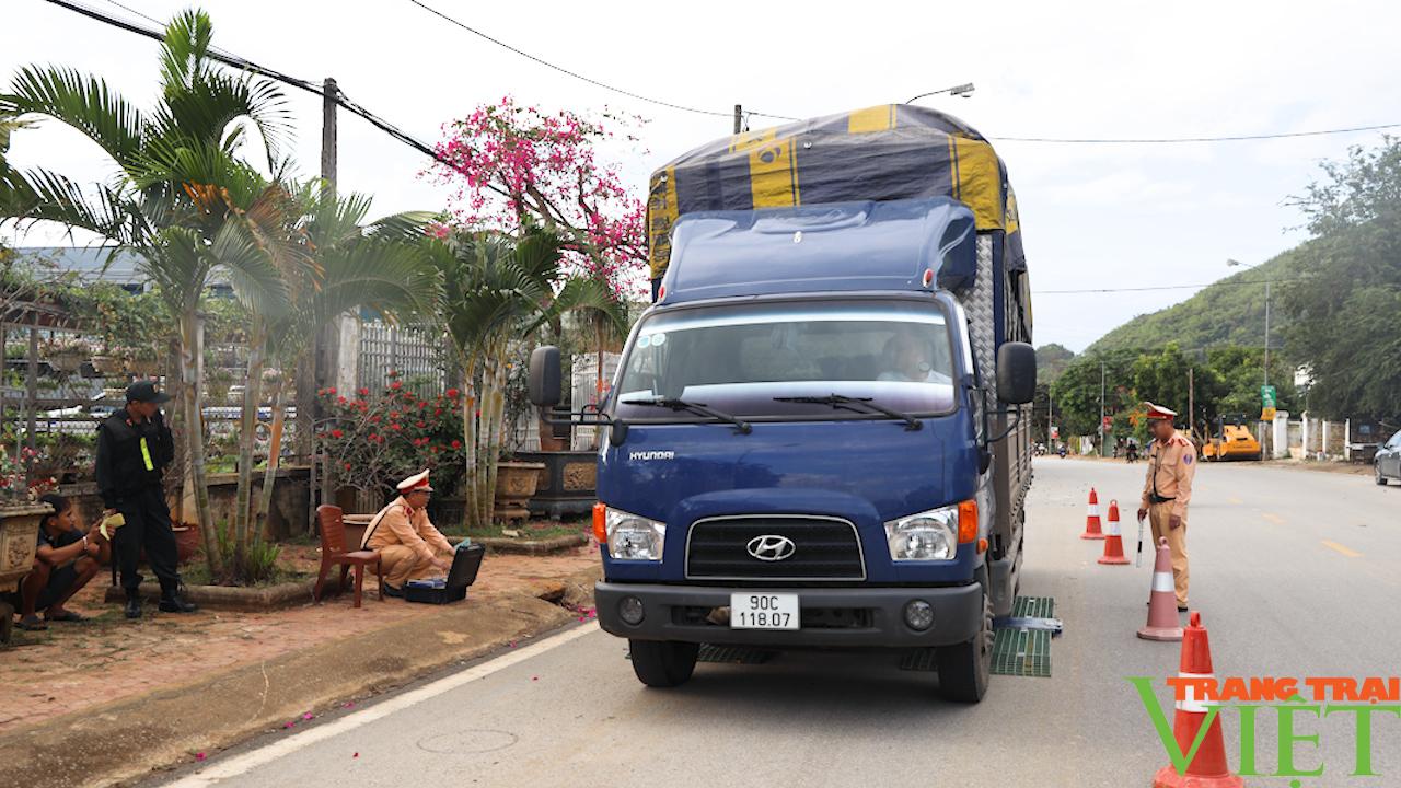 Ngăn chặn xe quá tải trong mùa thu hoạch nông sản - Ảnh 10.