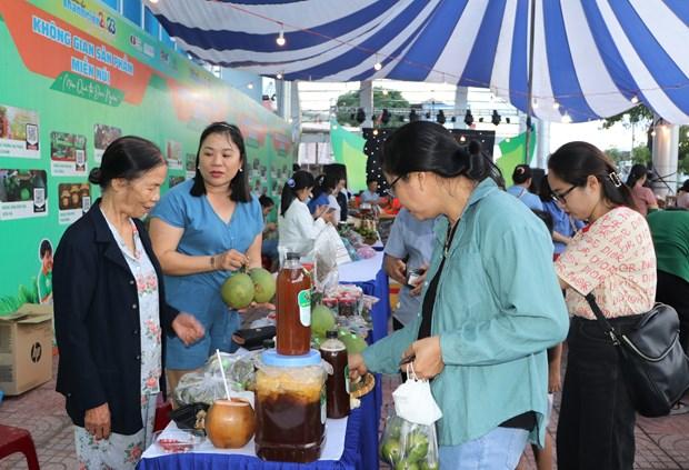 Phien cho ket noi san pham cua dong bao dan toc mien nui toi nguoi tieu dung Quang Ngai hinh anh 4