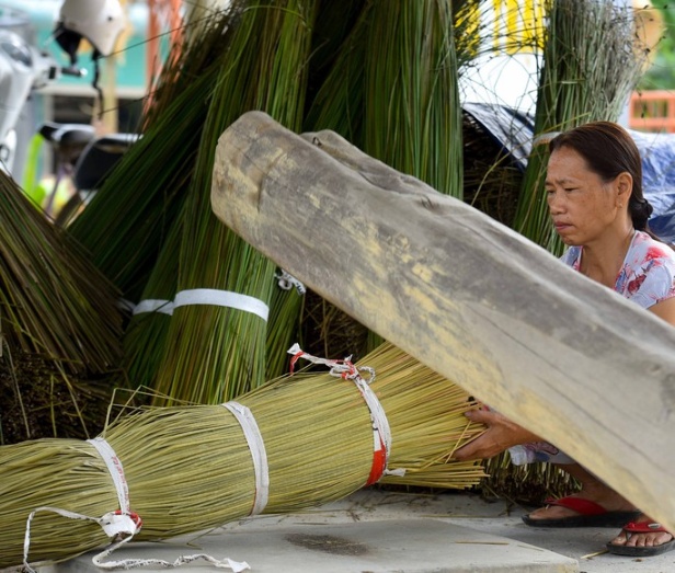 Về Phò Trạch xem người dân biến cỏ thành sản phẩm du lịch - Ảnh 5.