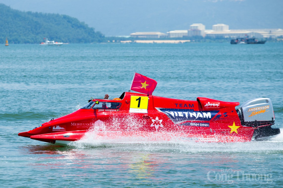 Chung kết Giải UIM F1H2O: Tay đua đội Bình Định - Việt Nam về Nhì chặng Grand Prix of Binh Dinh