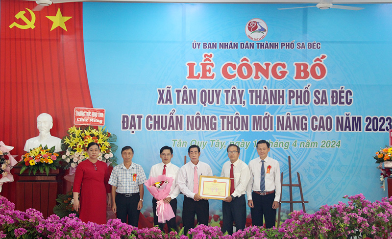 Xã Tân Quy Tây đạt chuẩn nông thôn mới nâng cao