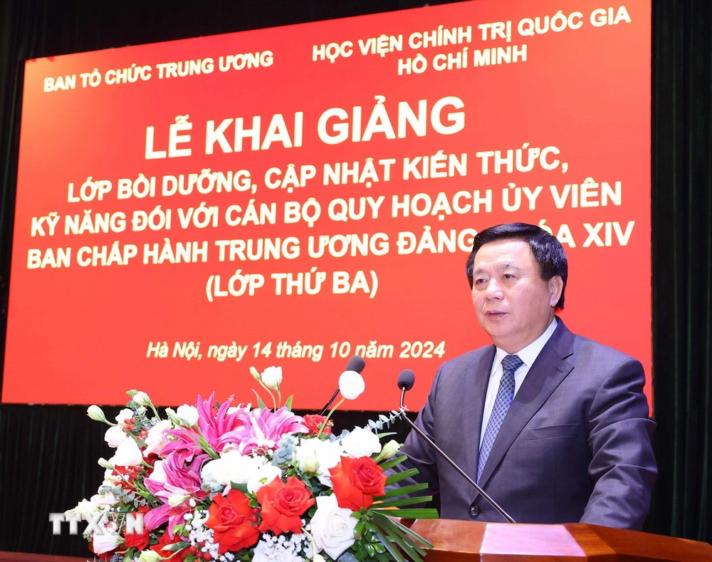 Tổng Bí thư dự khai giảng lớp bồi dưỡng cán bộ quy hoạch Ủy viên Trung ương Đảng