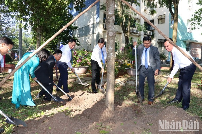 Tập trung đào tạo nghề chất lượng cao cho Vùng kinh tế trọng điểm phía Nam Tập trung đào tạo nghề chất lượng cao cho Vùng kinh tế trọng điểm phía nam ảnh 4