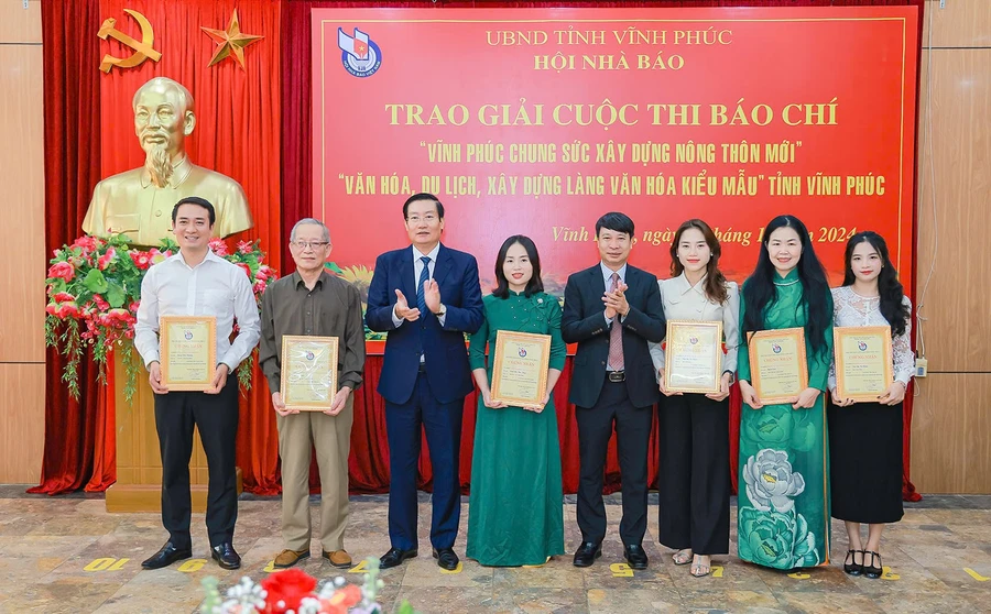 Tác giả, nhóm tác giả đạt giải A Cuộc thi