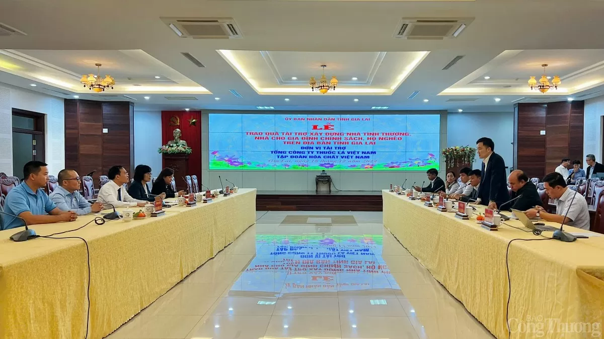 Gia Lai tiếp nhận tài trợ 60 căn nhà tình thương trị giá hơn 4 tỷ đồng Gia Lai tiếp nhận tài trợ 60 căn nhà tình thương trị giá hơn 4 tỷ đồng